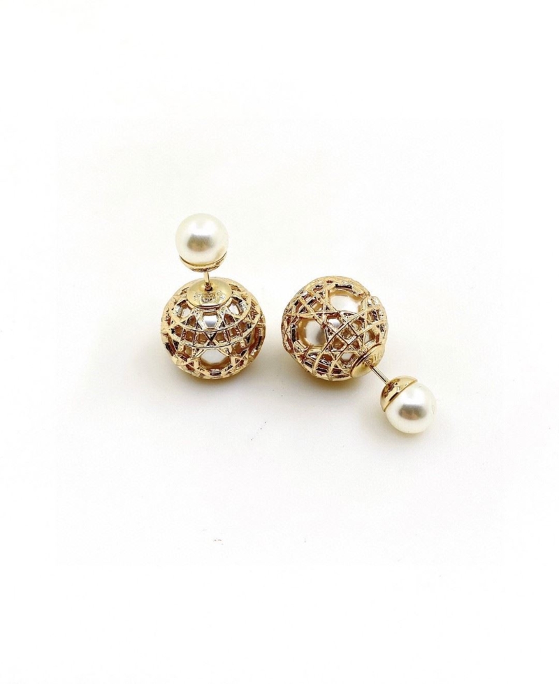 chr1st1an D10r earrings